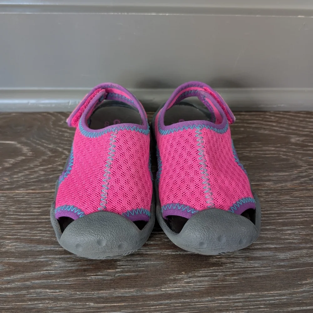 Crocs Pink Swiftwater Sandals Size 8